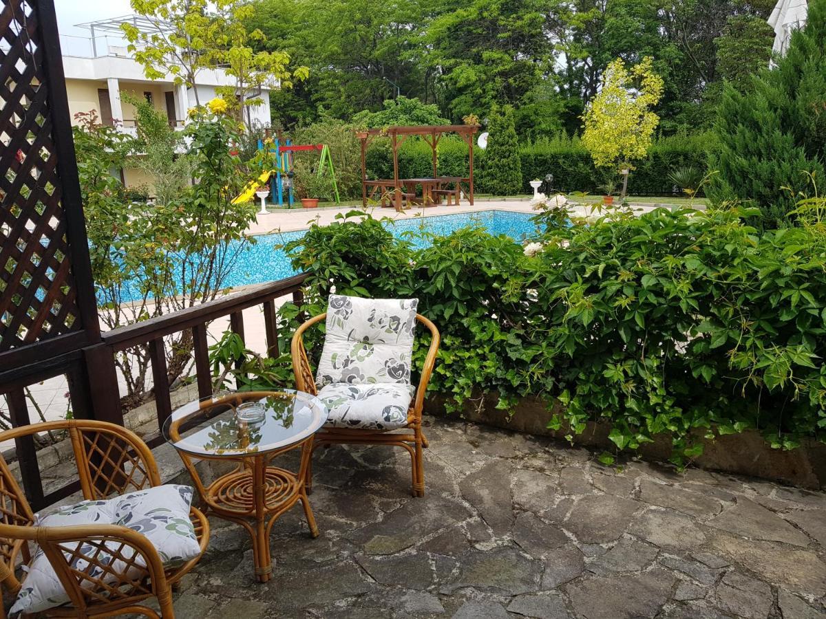 Aparthouse Paradise Bay Lägenhet Sozopol Exteriör bild
