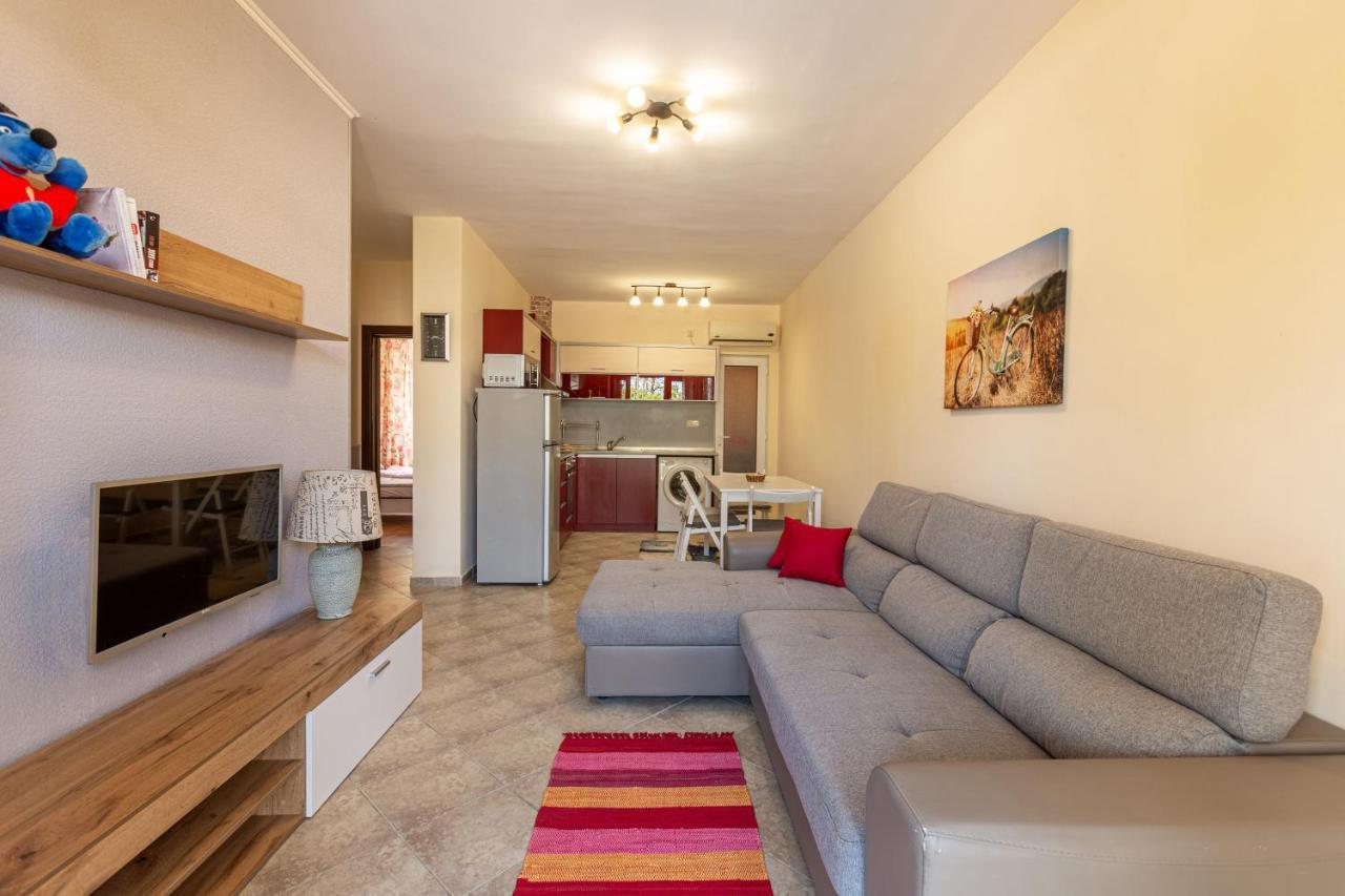 Aparthouse Paradise Bay Lägenhet Sozopol Exteriör bild