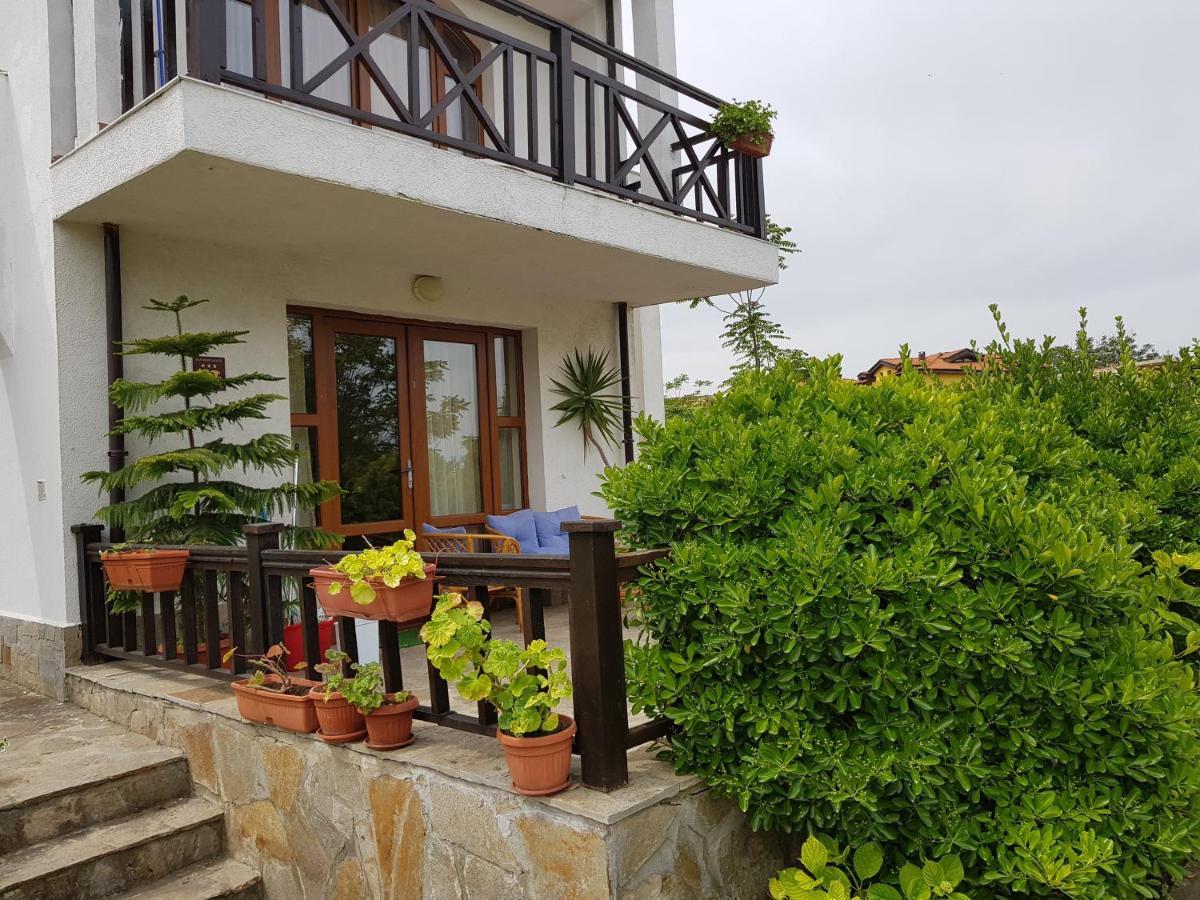 Aparthouse Paradise Bay Lägenhet Sozopol Exteriör bild