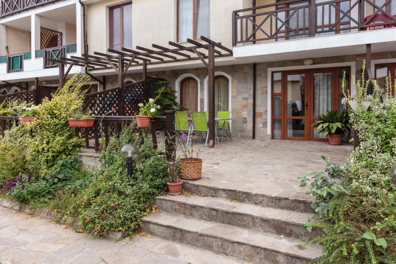 Aparthouse Paradise Bay Lägenhet Sozopol Exteriör bild