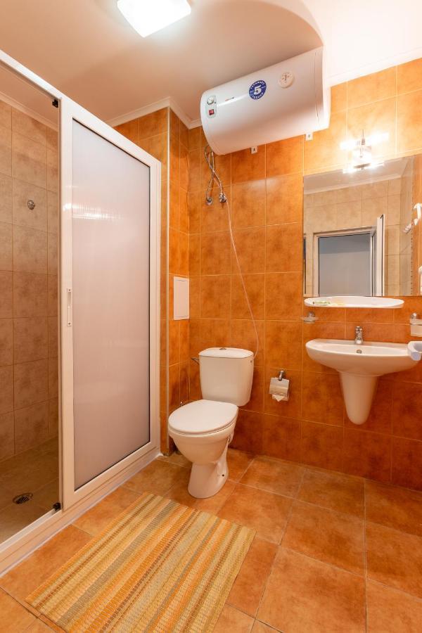 Aparthouse Paradise Bay Lägenhet Sozopol Exteriör bild