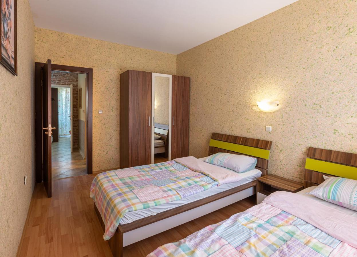 Aparthouse Paradise Bay Lägenhet Sozopol Exteriör bild