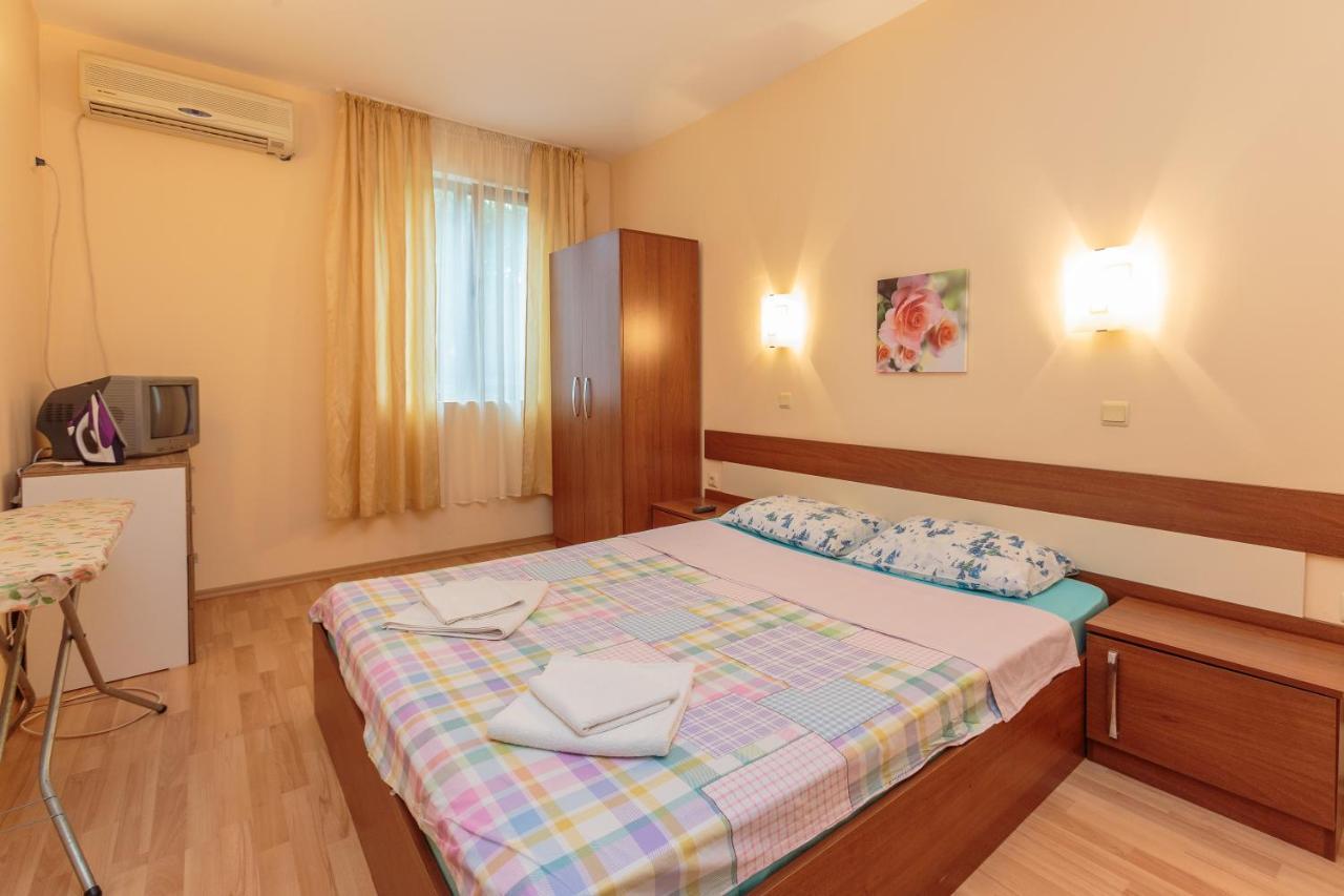Aparthouse Paradise Bay Lägenhet Sozopol Exteriör bild