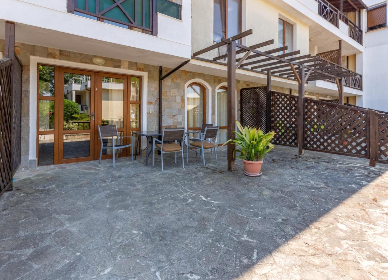 Aparthouse Paradise Bay Lägenhet Sozopol Exteriör bild
