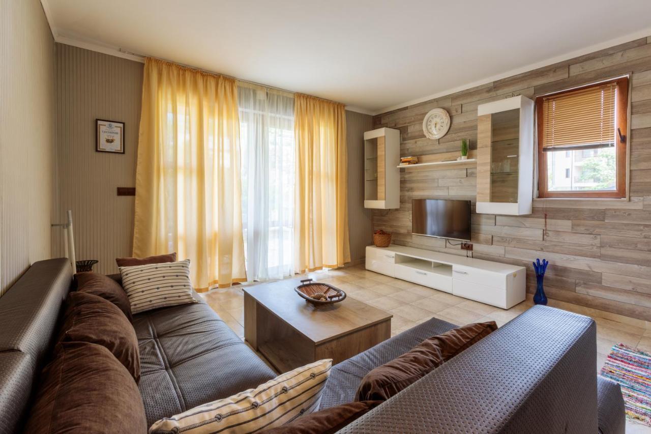 Aparthouse Paradise Bay Lägenhet Sozopol Exteriör bild