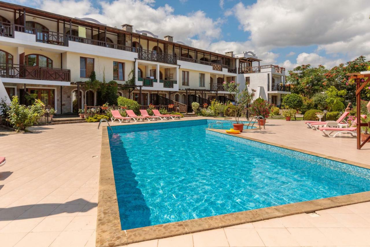 Aparthouse Paradise Bay Lägenhet Sozopol Exteriör bild